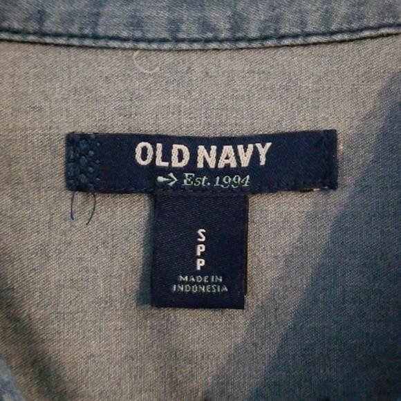 Blue jean button up shirt - Picture 2 of 3